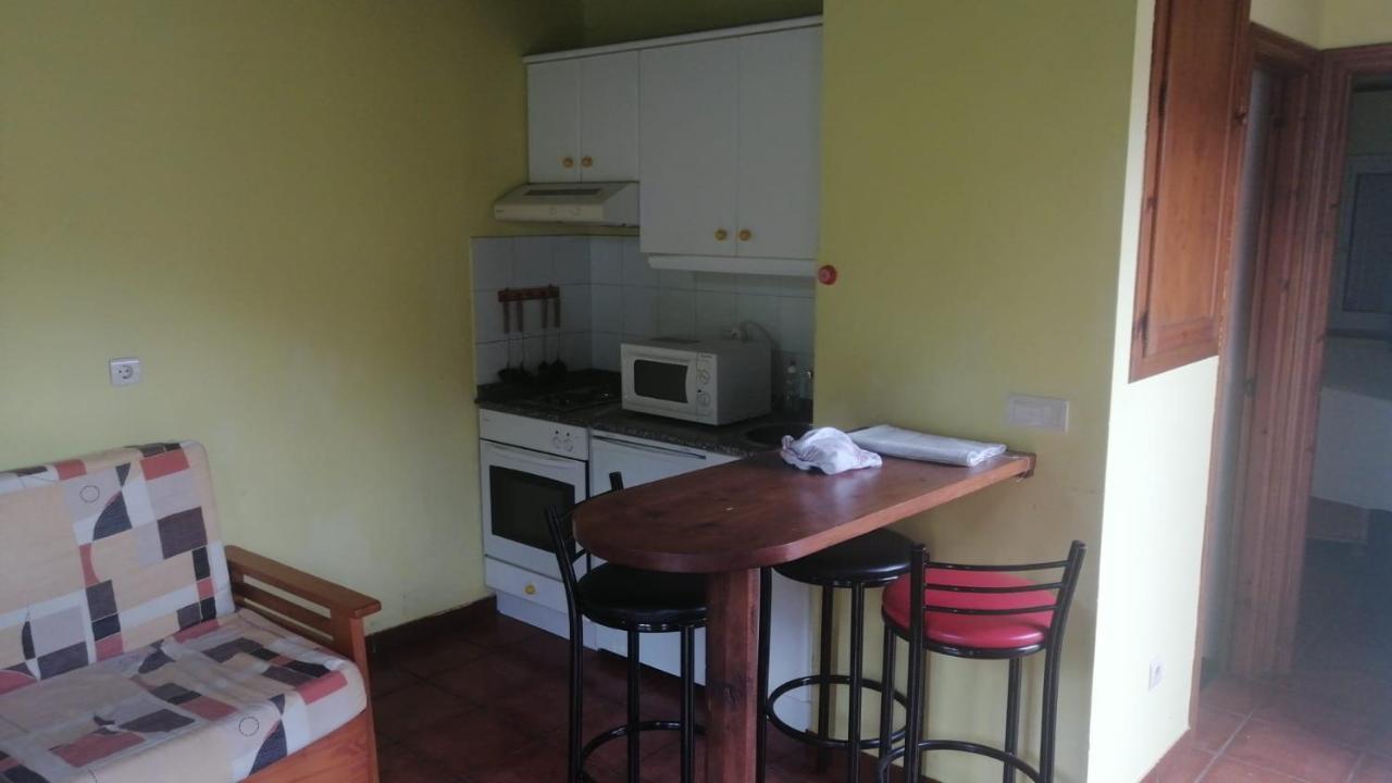 Les Vegues II Apartment Santillan Bagian luar foto