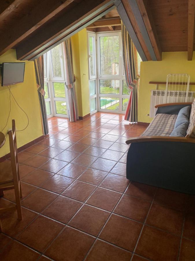 Les Vegues II Apartment Santillan Bagian luar foto