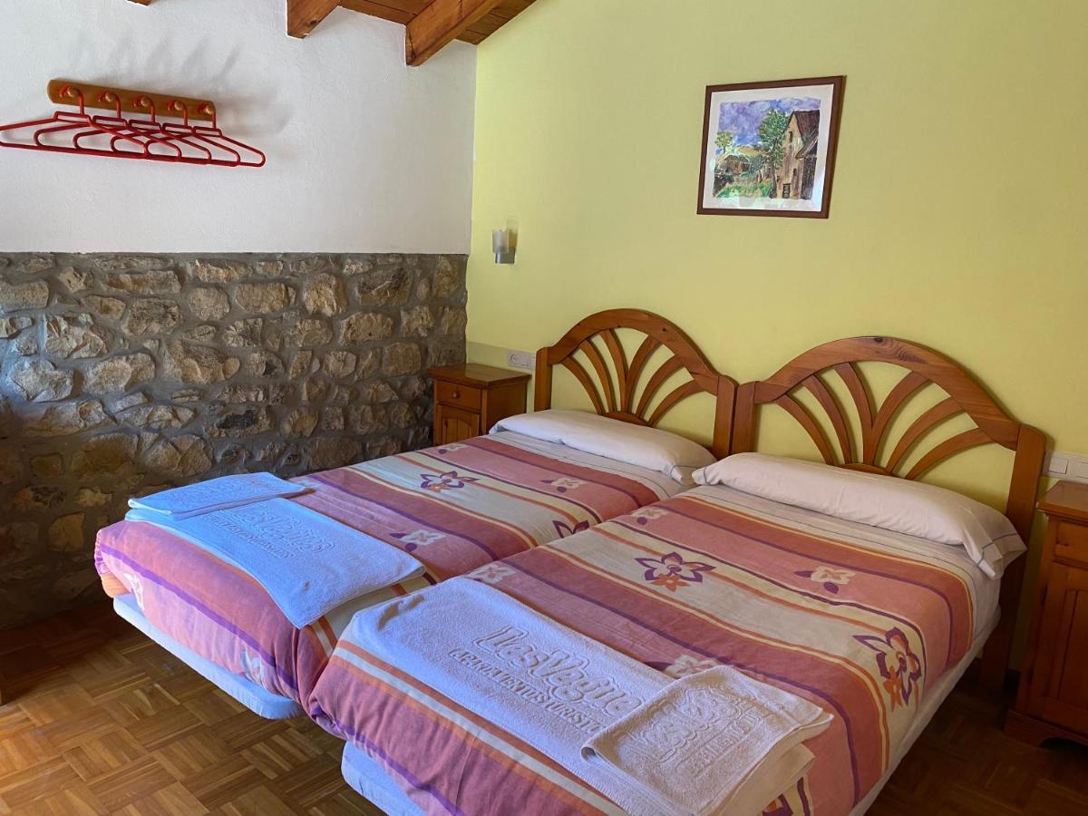 Les Vegues II Apartment Santillan Bagian luar foto