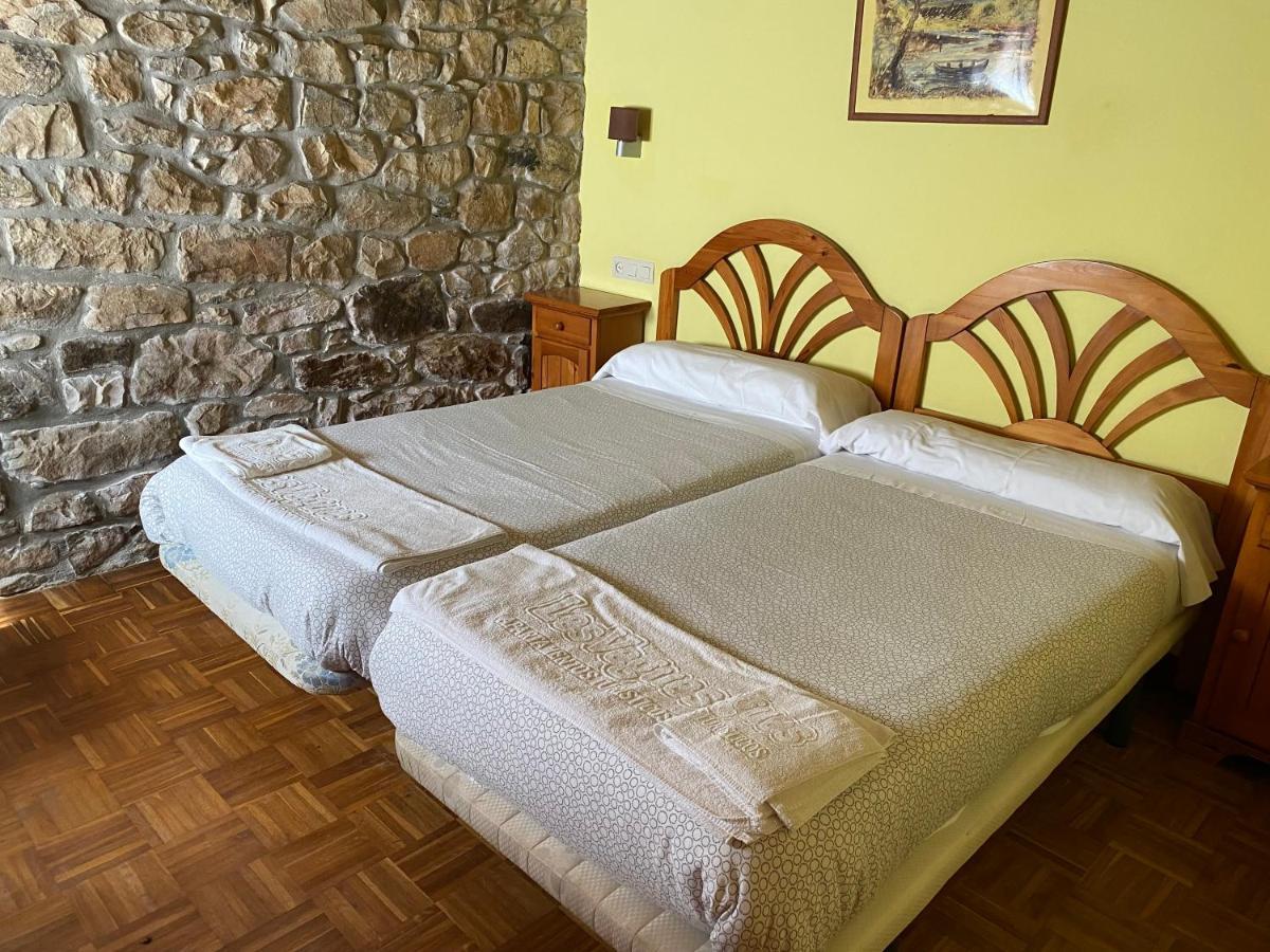 Les Vegues II Apartment Santillan Bagian luar foto