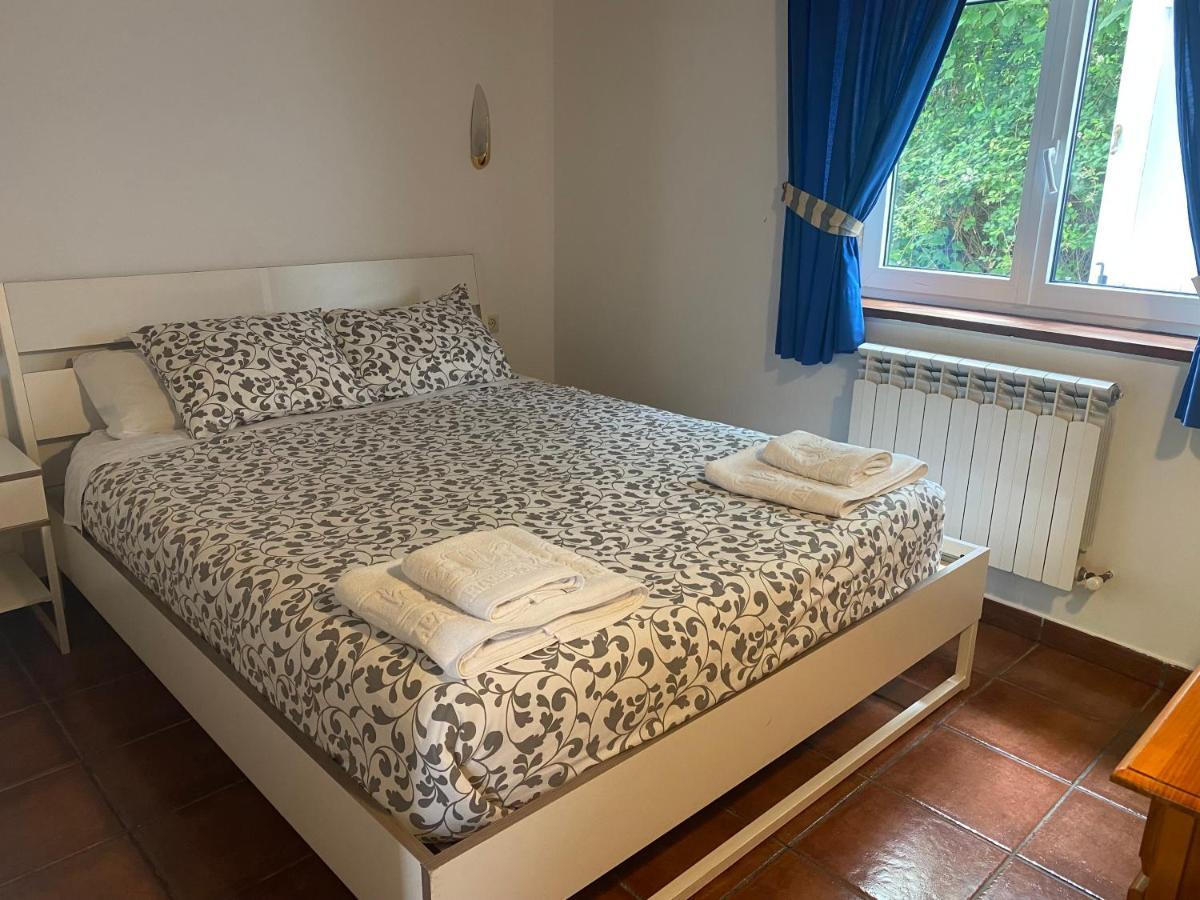 Les Vegues II Apartment Santillan Bagian luar foto