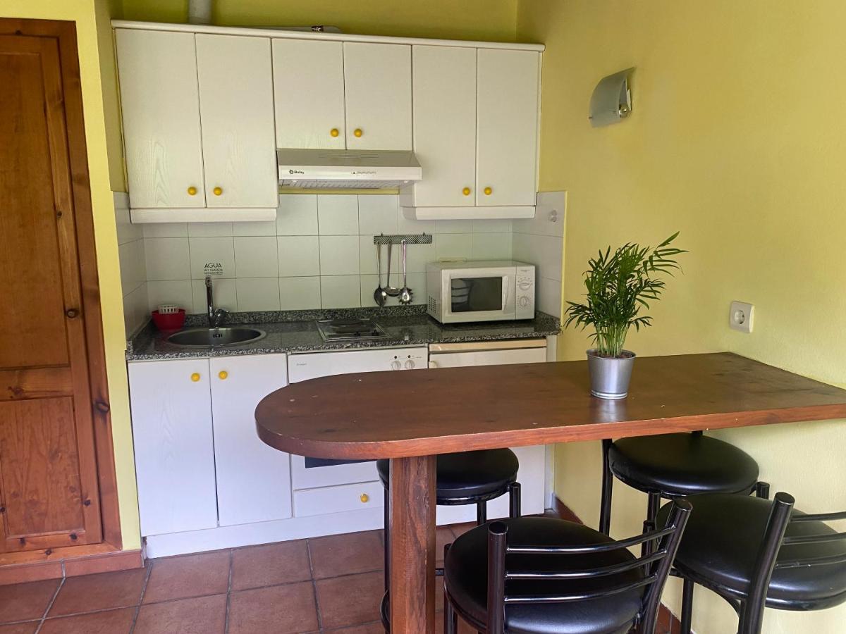 Les Vegues II Apartment Santillan Bagian luar foto